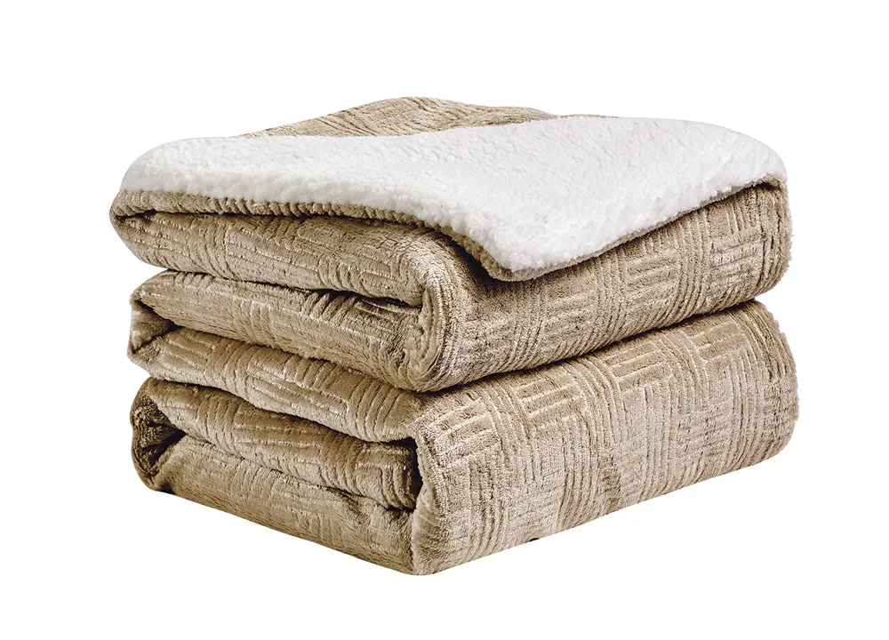 Bowery Collection Luxurious Throw