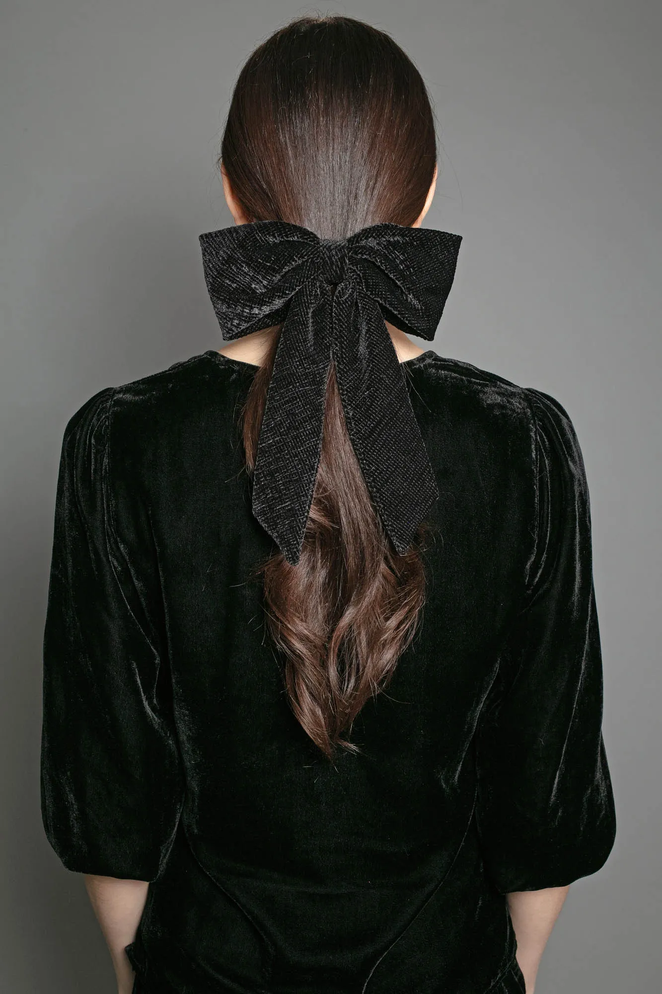 CRINKLE VELVET BOW BLACK