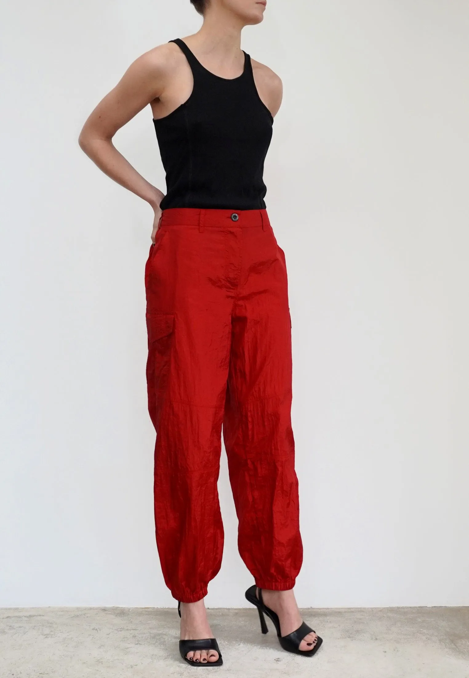 DISTANCE RED CARGO TROUSERS