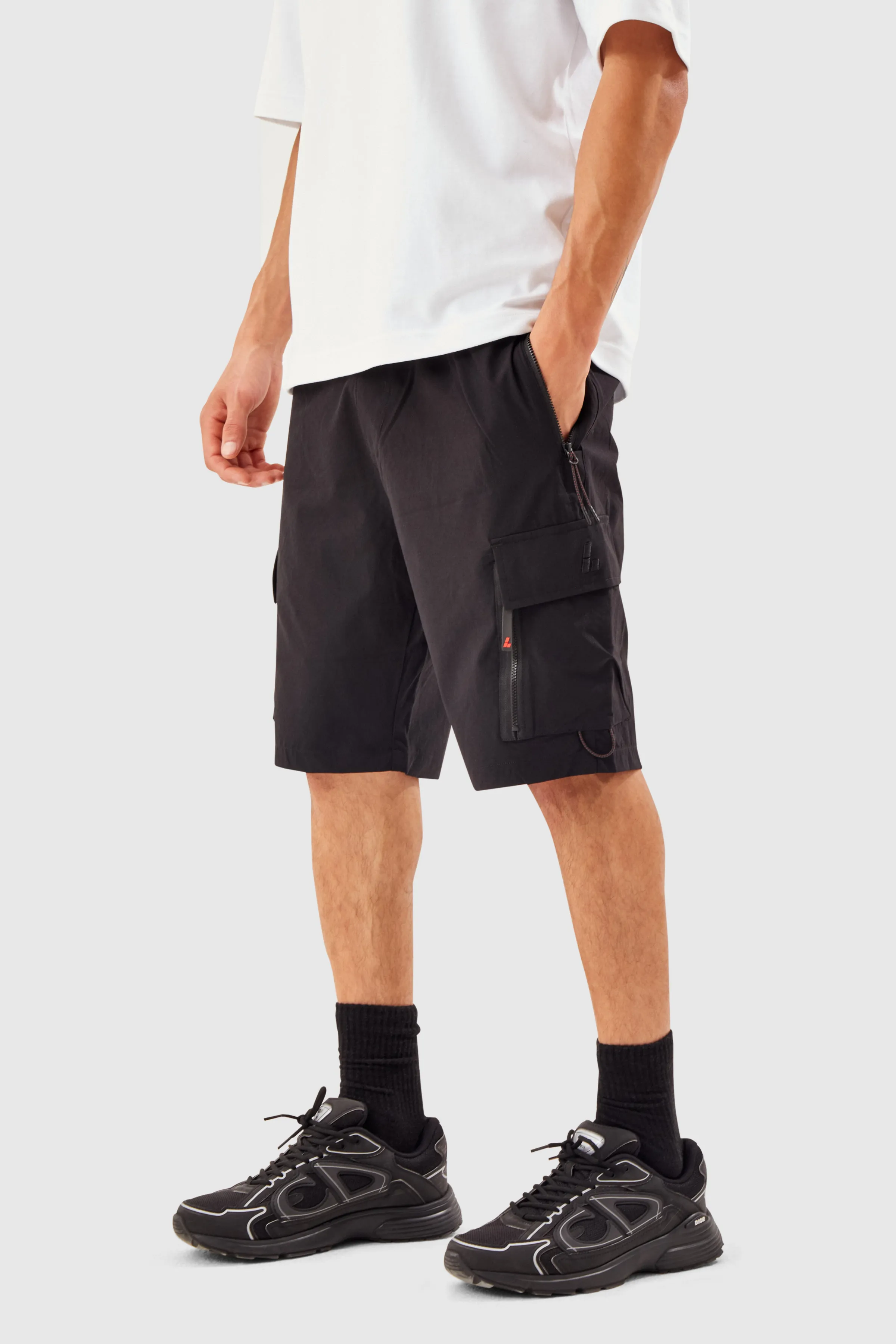 NAVIGATE 2.0 CARGO SHORT - BLACK