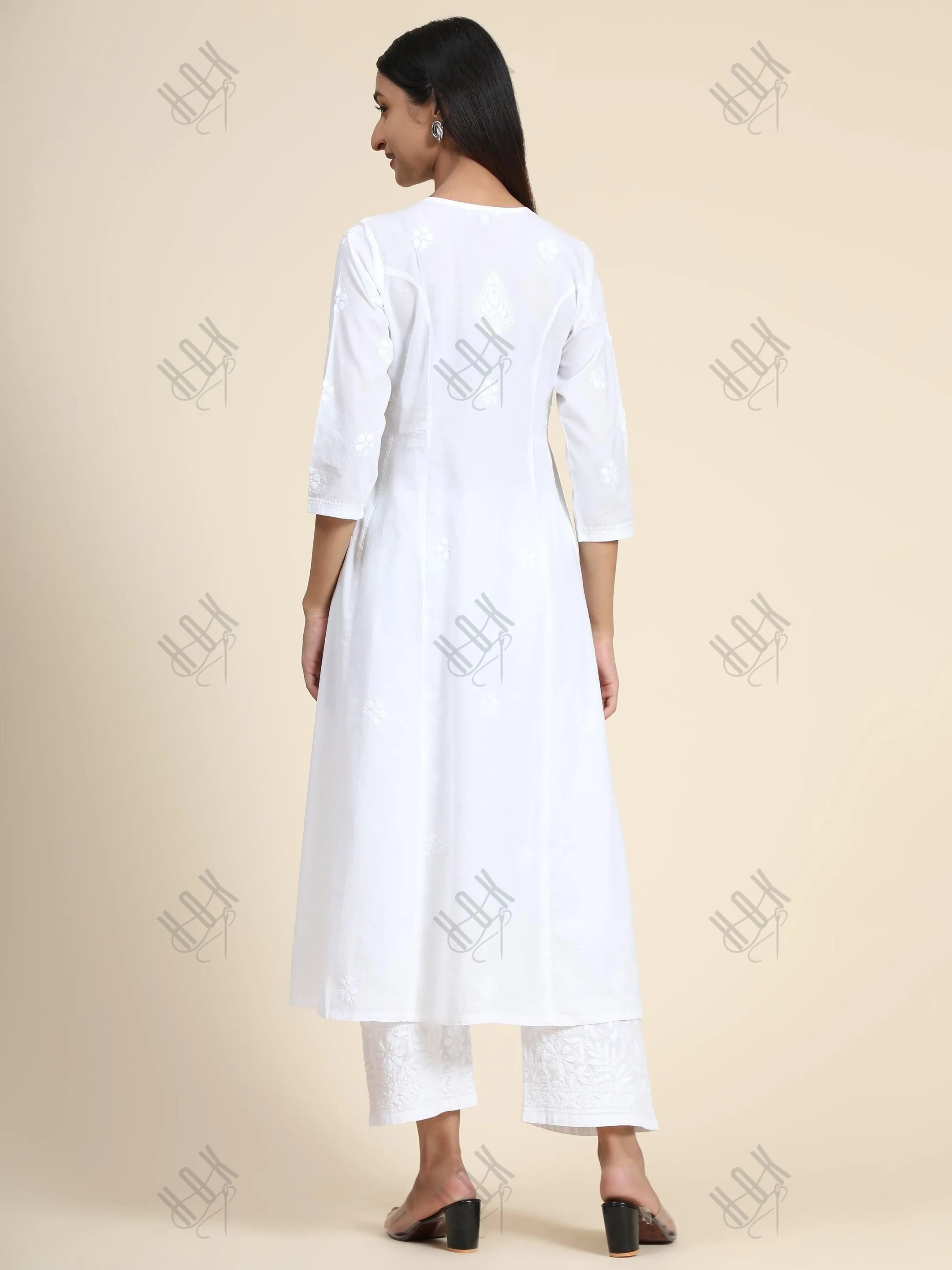 Pragnya in HOK Chikankari Stylish Kurti White