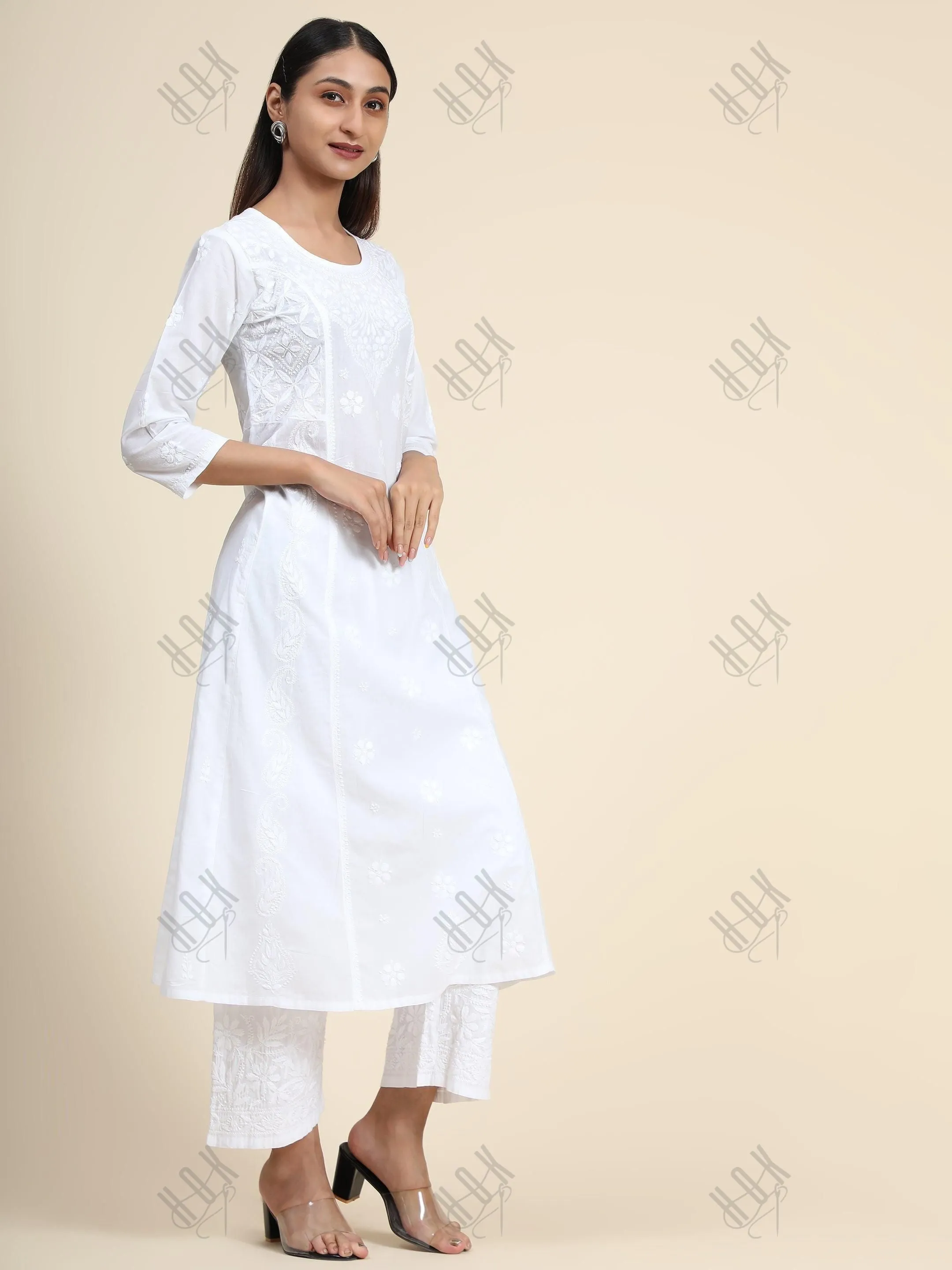 Pragnya in HOK Chikankari Stylish Kurti White