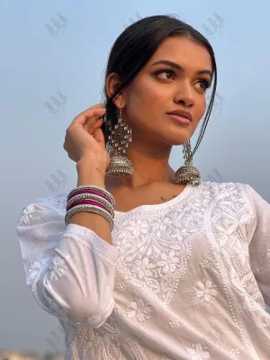 Pragnya in HOK Chikankari Stylish Kurti White