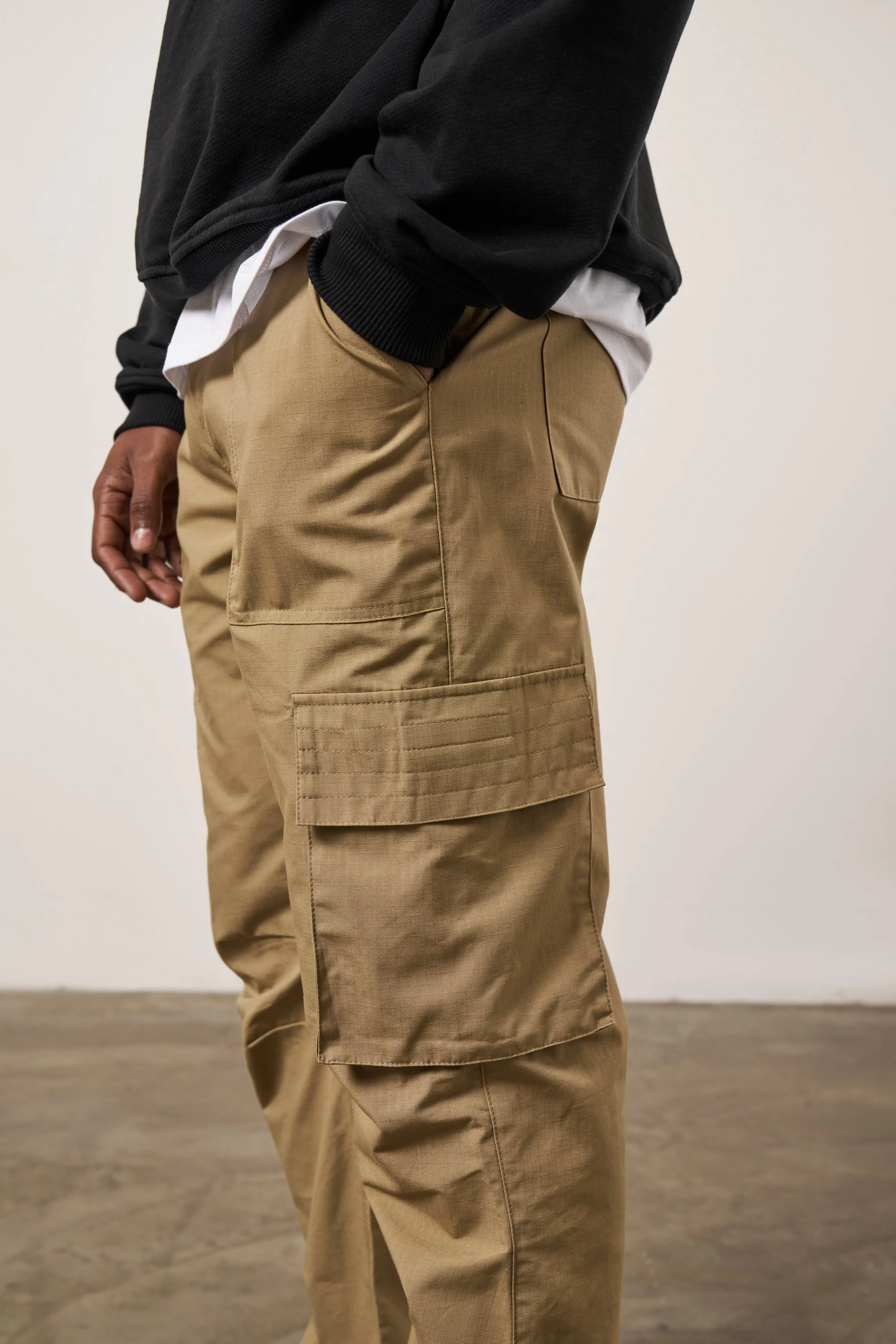 RIPSTOP RELAXED CARGO TROUSERS - BEIGE