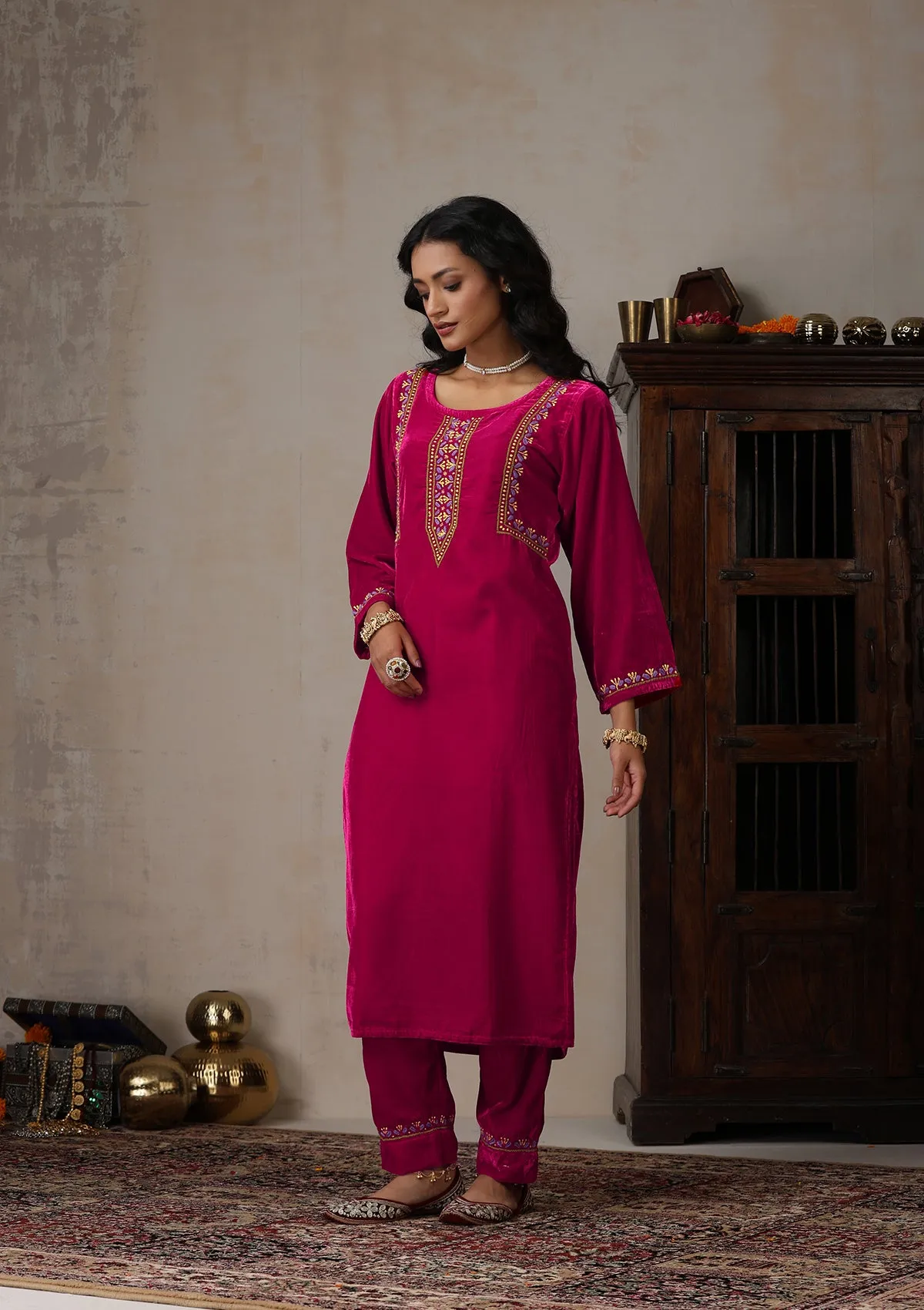 Velvet Chikankari Solid Women's 2 PC Long Kurta Set - Pink